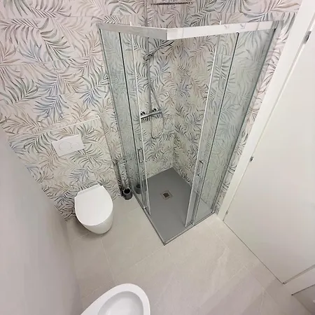 Διαμέρισμα Riviera 80 2d